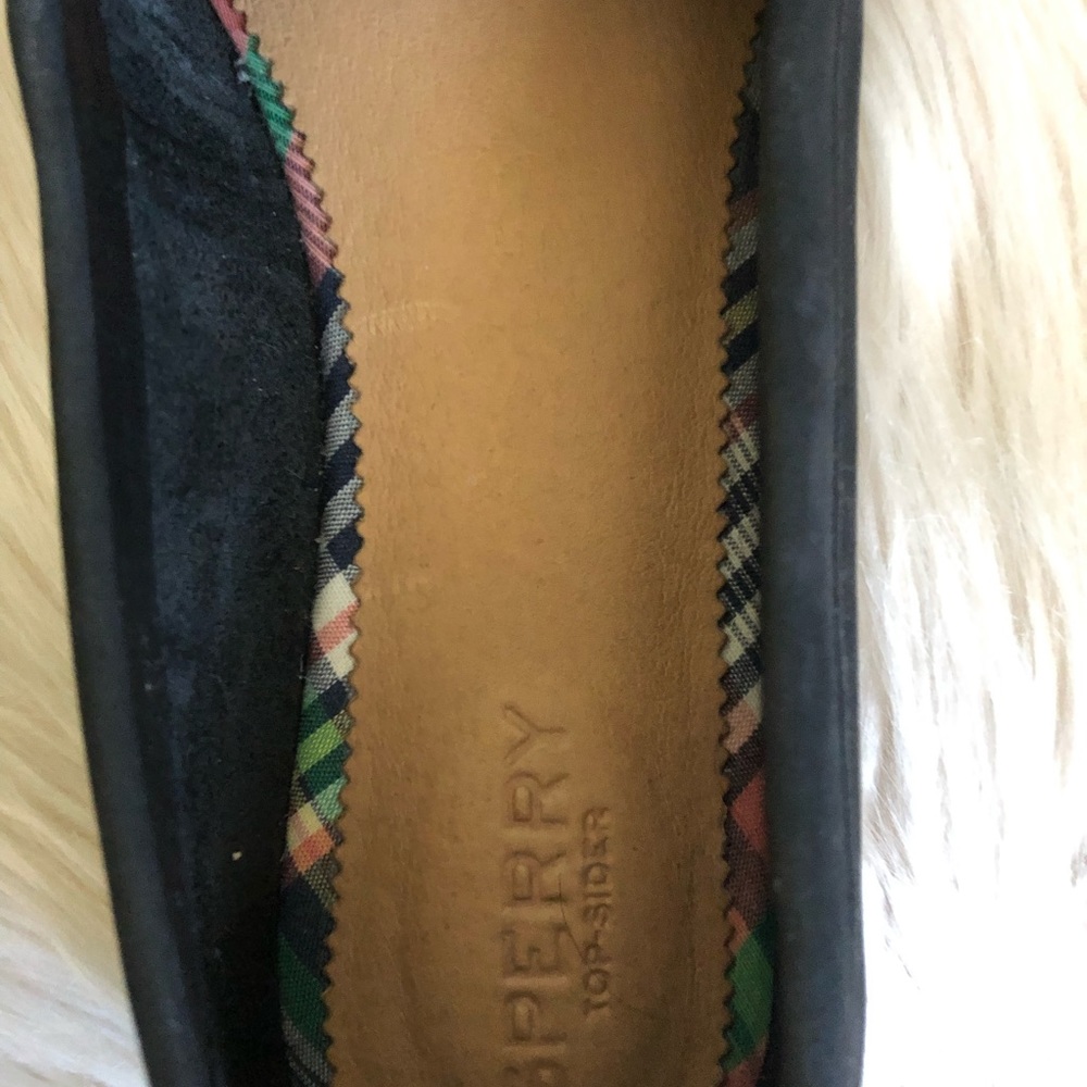 Sperry Black Tassel Loafers with Tan Sole - Picture 5 of 7